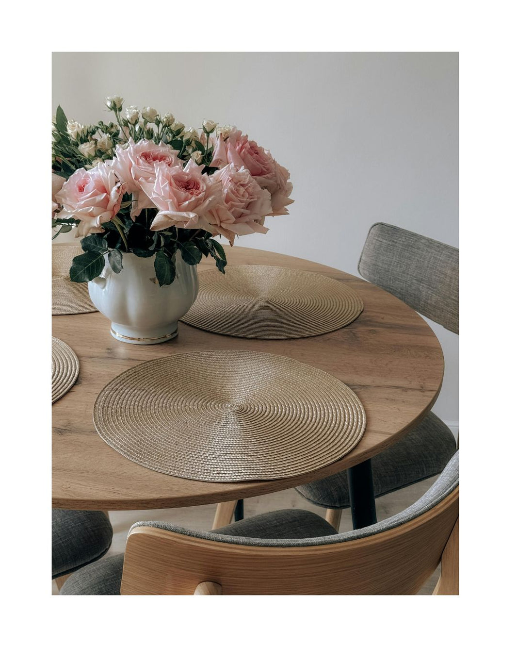 Comment Choisir le Set de Table Parfait pour Chaque Saison :