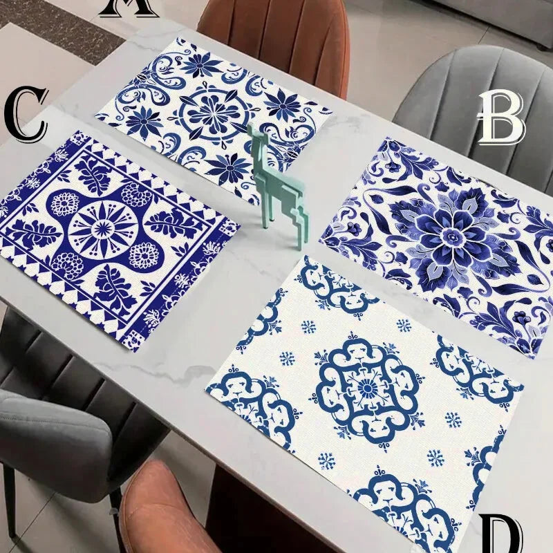 4 sets de  table géométriques bleu et blanc céramique