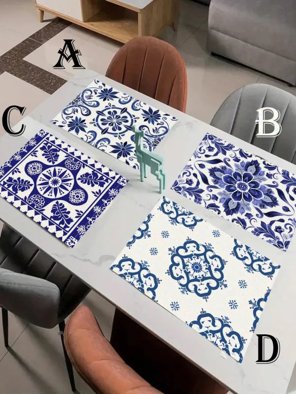 4 sets de  table géométriques bleu et blanc céramique