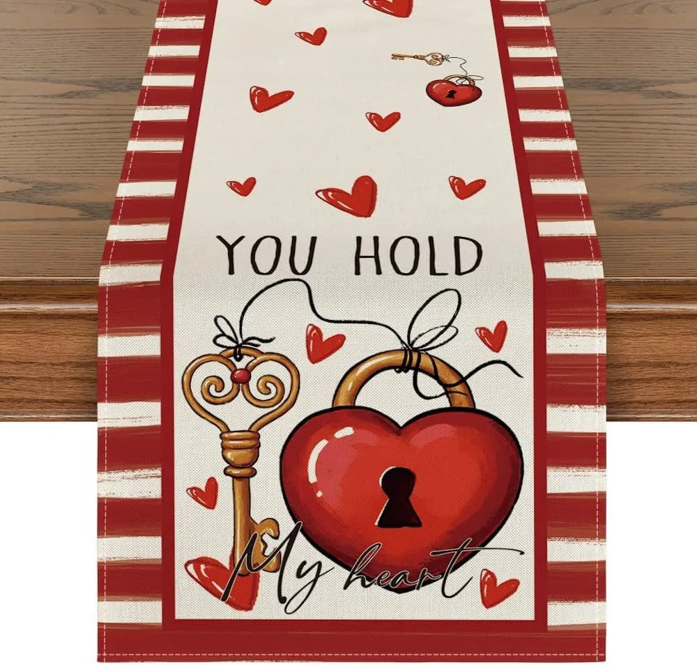 Chemin de Table Saint-Valentin en Lin Eucalyptus &amp; Cœurs d’Amour YOU HOLD