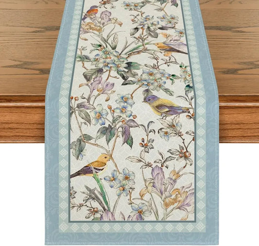 Chemin de table en lin fleuri et oiseaux bleus
