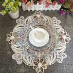 Set de table rond brodé en dentelle - Vignette | setdetable