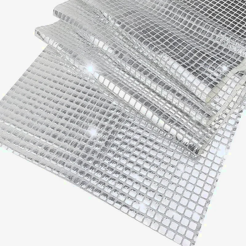 Chemin de Table Disco à Paillettes  – Effet Miroir Or/Argent pliée detaillé