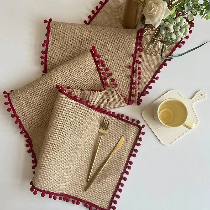chemin de table en jute colorés rouge