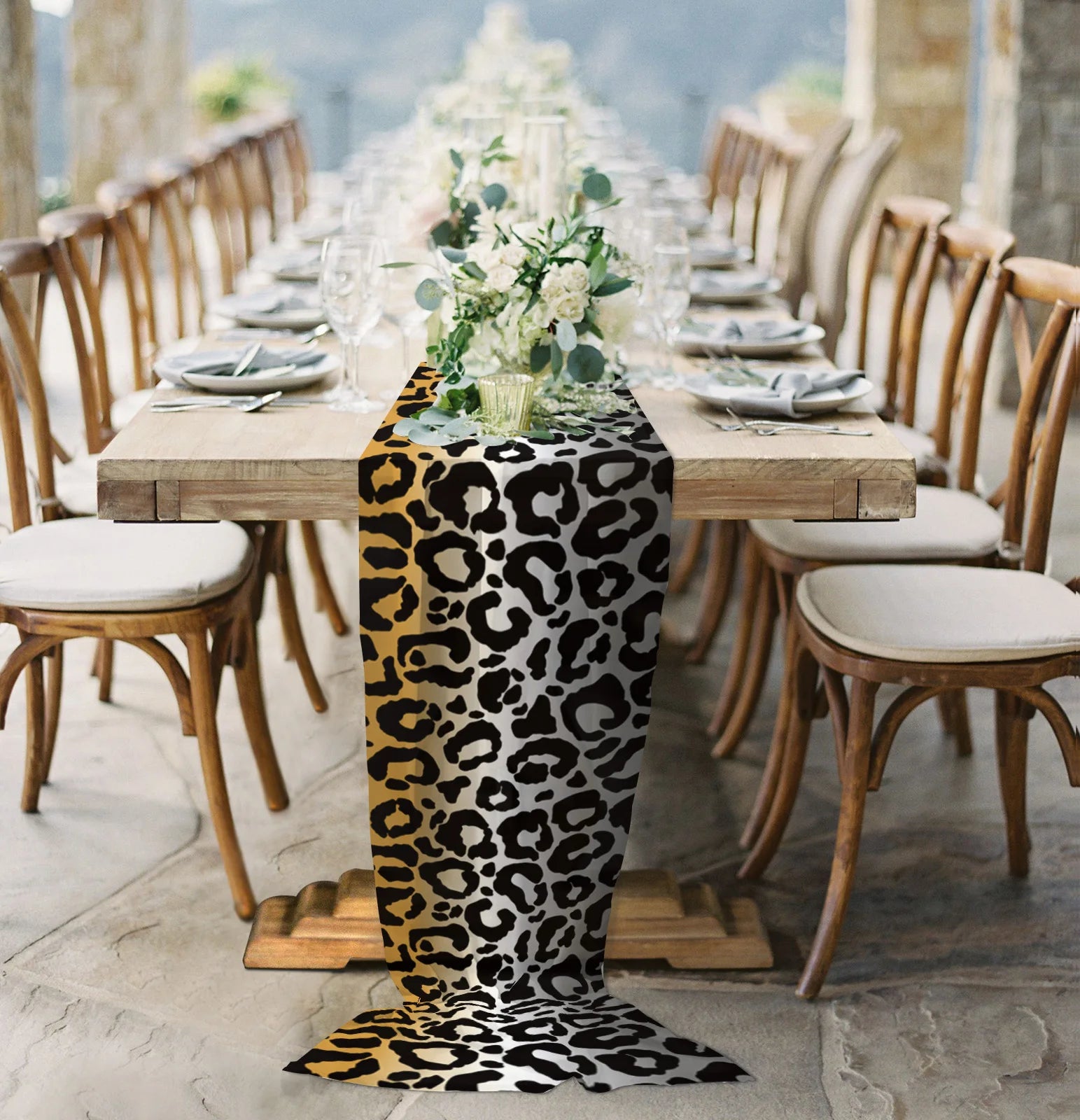 chemin de table leopard jaune blanc