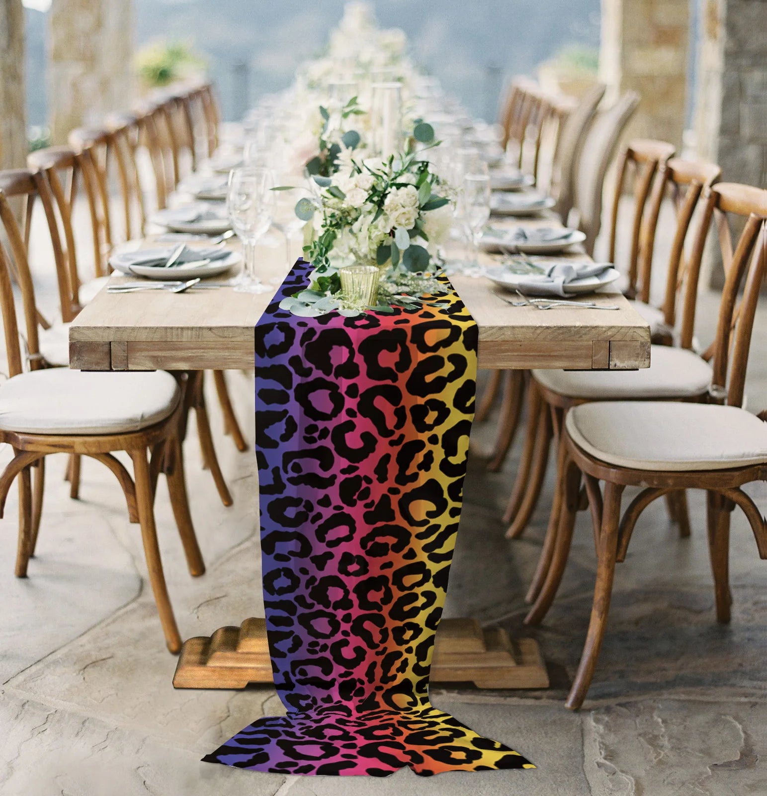 chemin de table leopard violet jaune rose rouge
